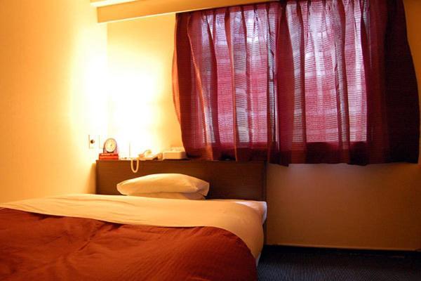 Hiroshima Ekimae Green Hotel Rum bild